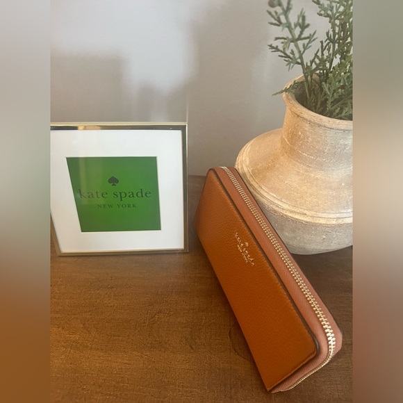 Kate Spade Leila Continental Wallet (NWT) - Picture 3 of 8